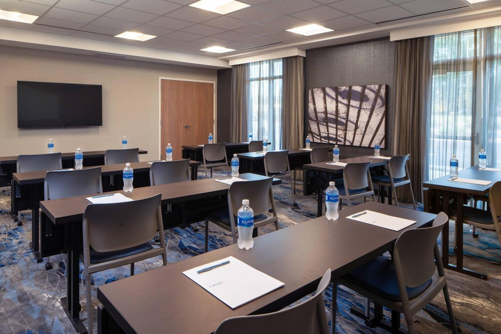Fairfield By Marriott Inn & Suites Pensacola Pine Forest Exterior photo