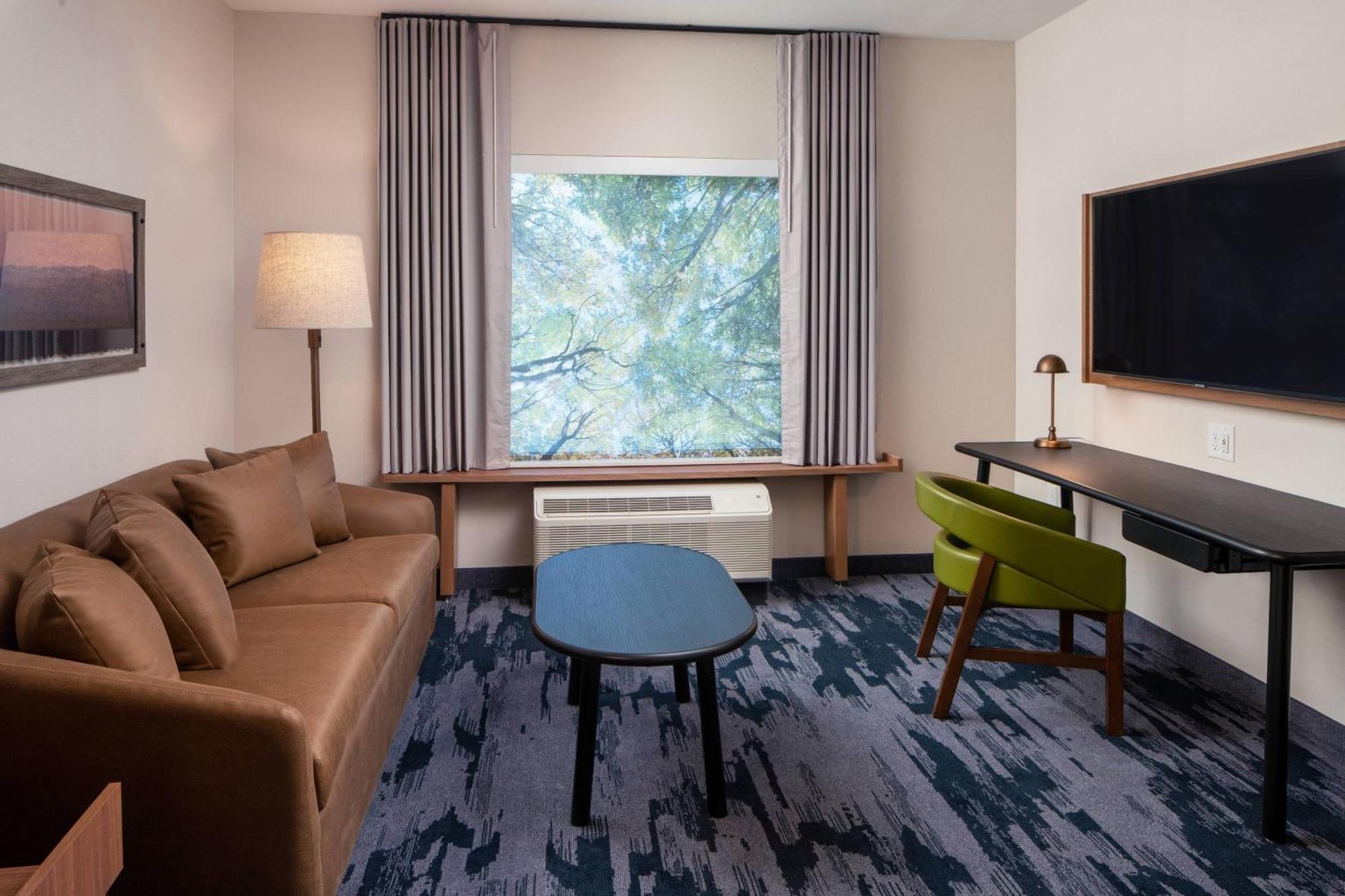 Fairfield By Marriott Inn & Suites Pensacola Pine Forest Exterior photo