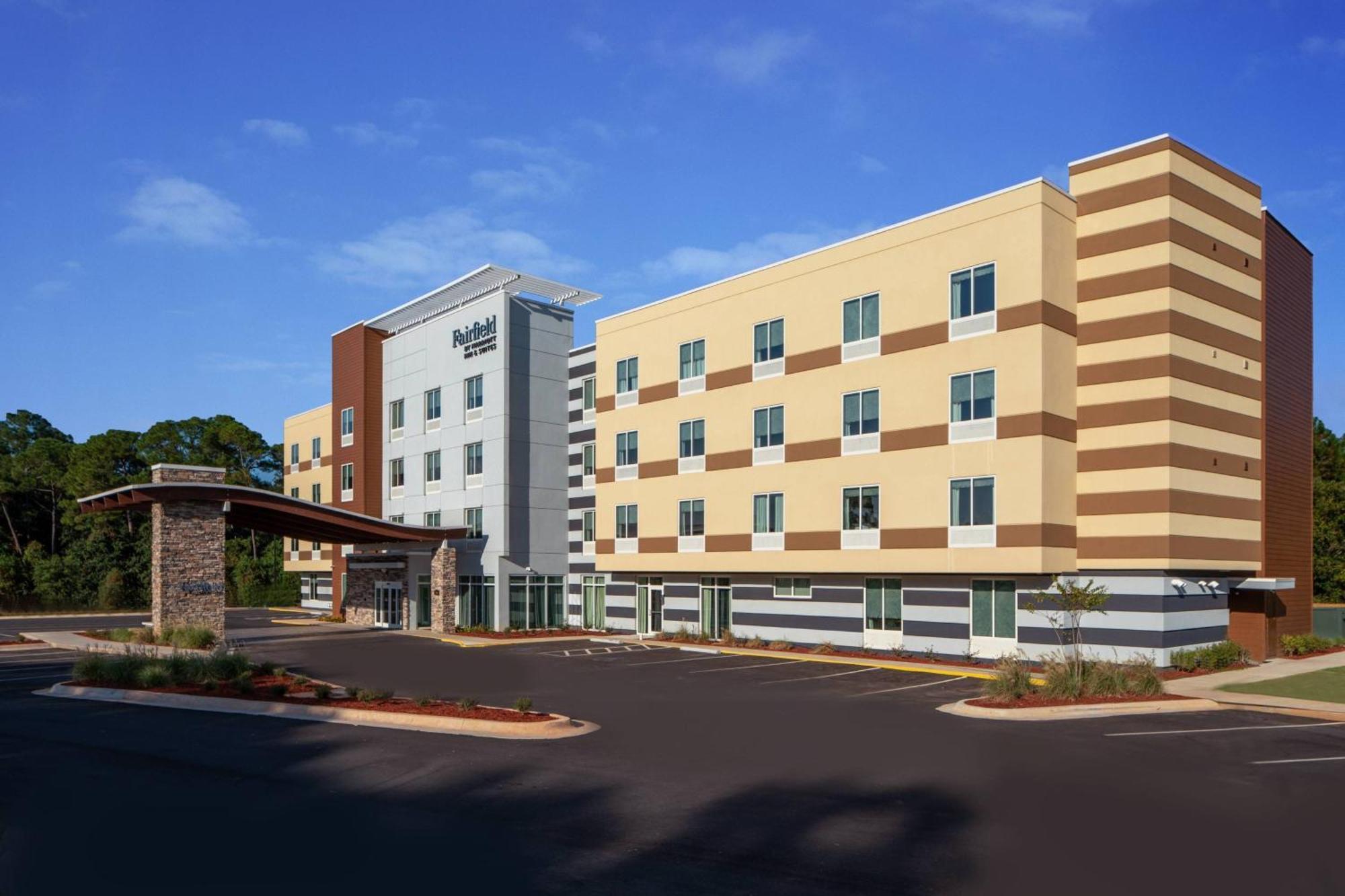 Fairfield By Marriott Inn & Suites Pensacola Pine Forest Exterior photo